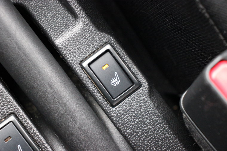 Vehicle Image 25