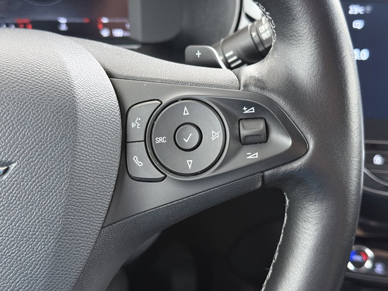 Vehicle Image 32