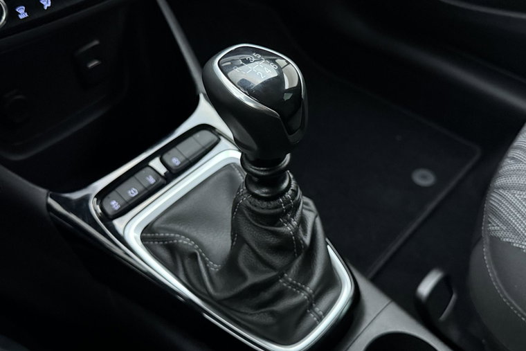 Vehicle Image 23