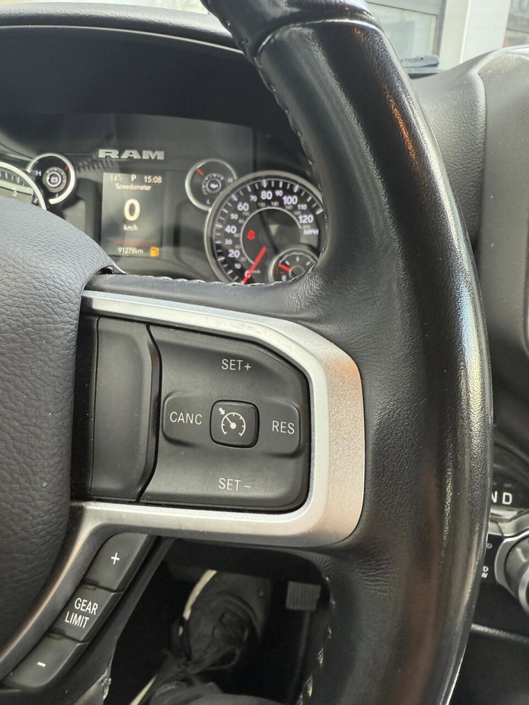 Vehicle Image 24