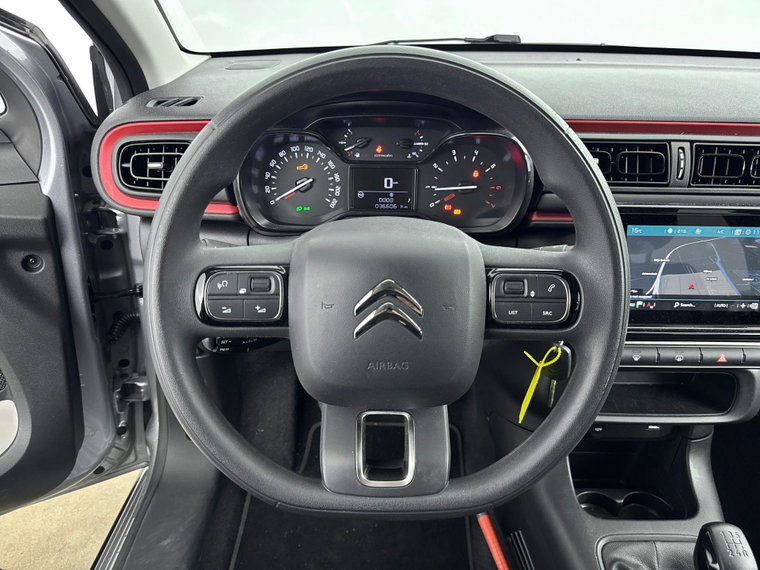 Vehicle Image 15