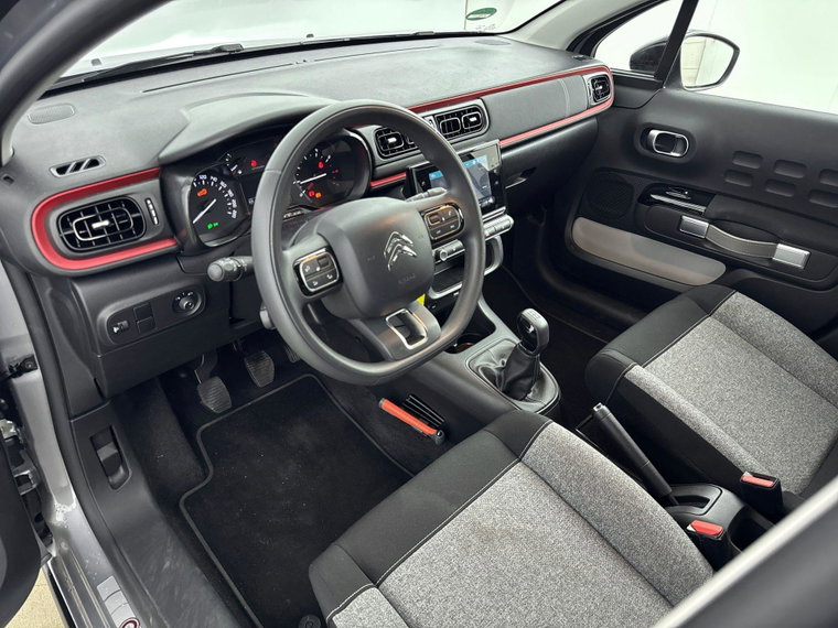 Vehicle Image 10