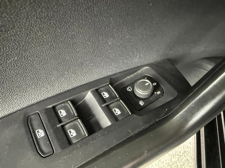 Vehicle Image 41