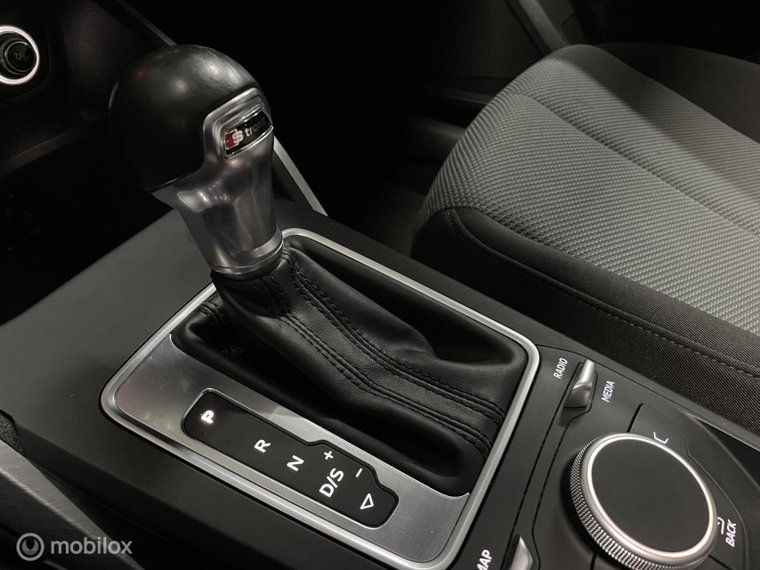 Vehicle Image 27