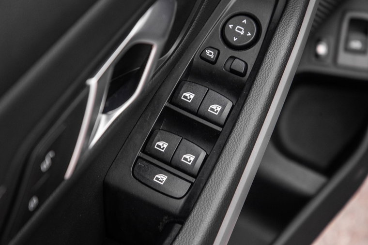 Vehicle Image 26