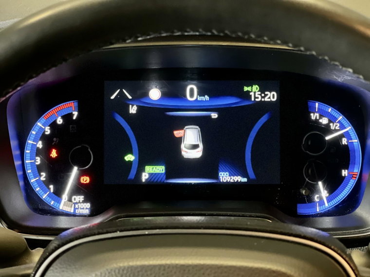Vehicle Image 10