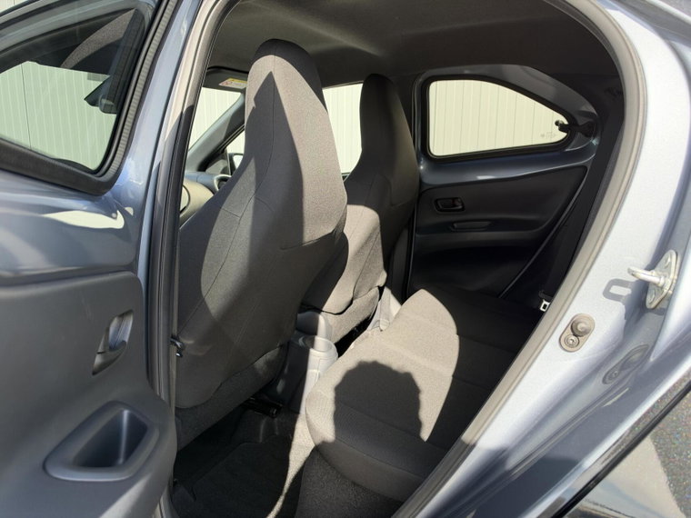 Vehicle Image 20