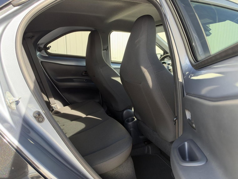 Vehicle Image 35