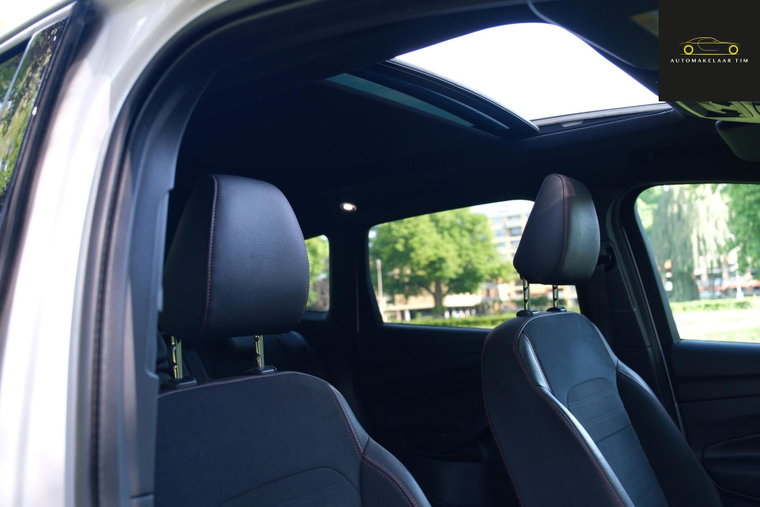 Vehicle Image 33