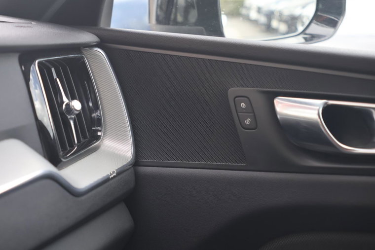 Vehicle Image 45