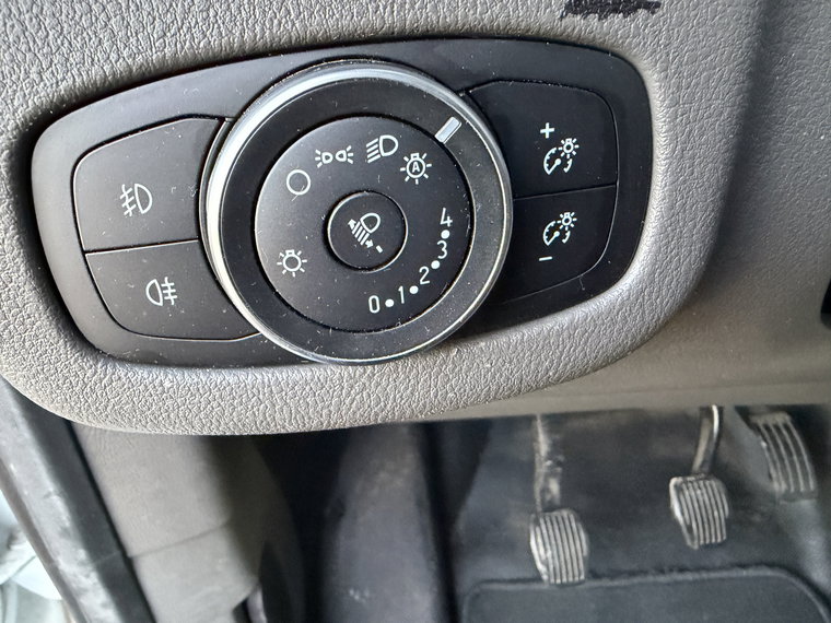 Vehicle Image 36
