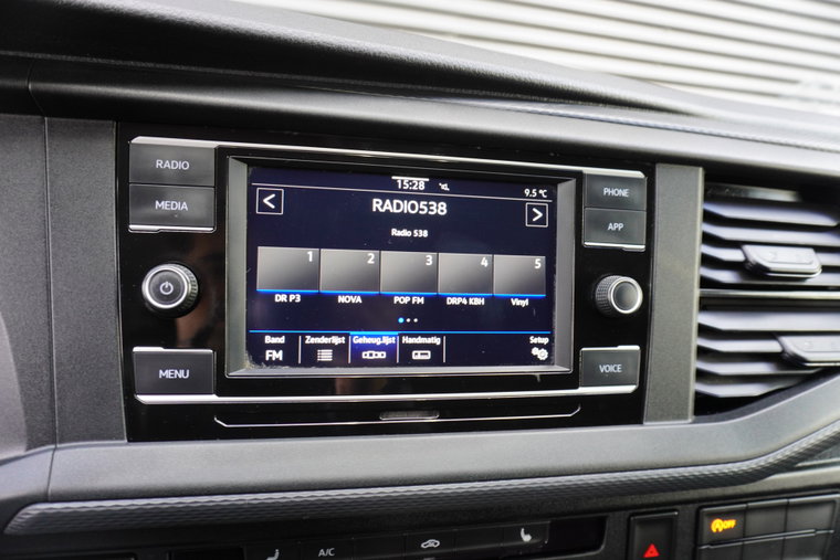 Vehicle Image 15
