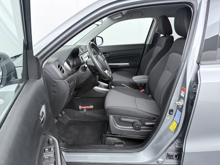 Vehicle Image 18