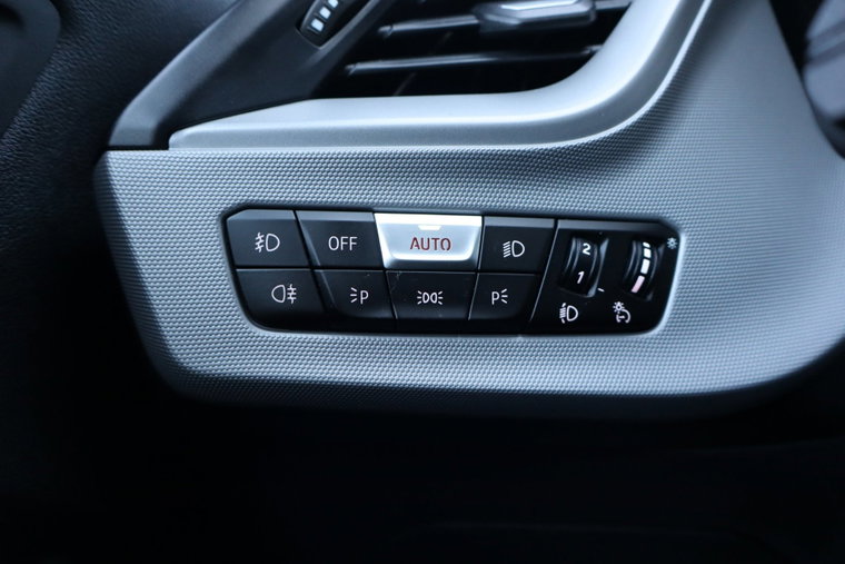 Vehicle Image 27