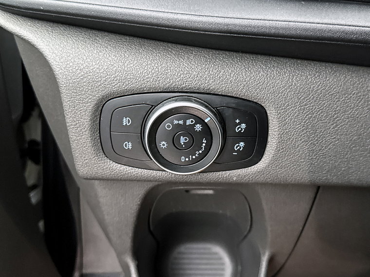Vehicle Image 24