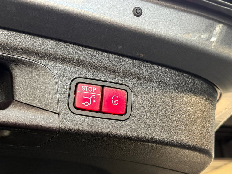 Vehicle Image 27