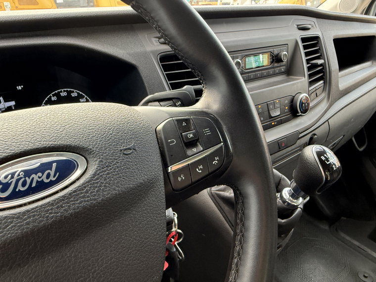 Vehicle Image 22