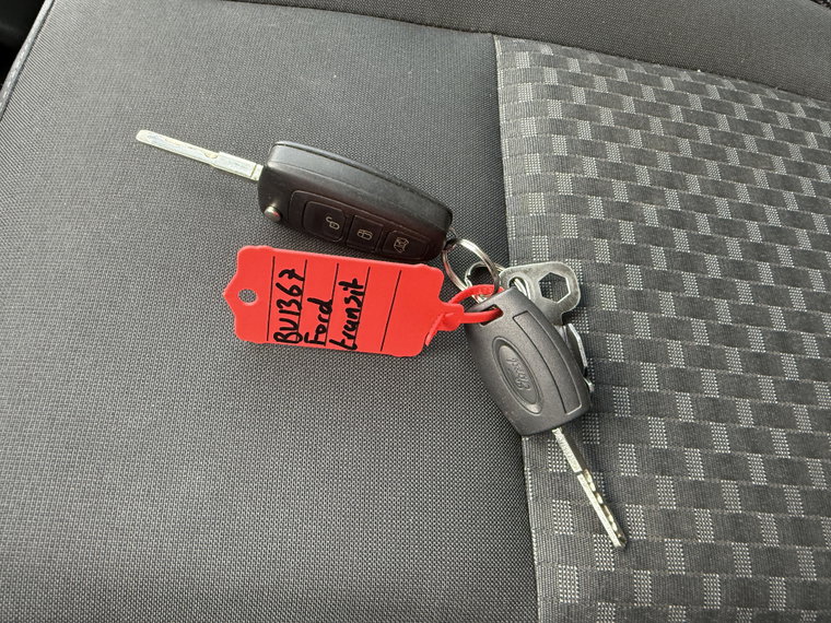 Vehicle Image 28
