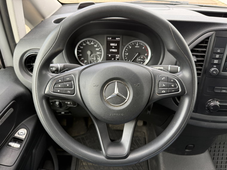 Vehicle Image 23