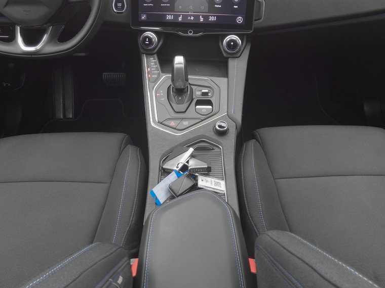 Vehicle Image 12