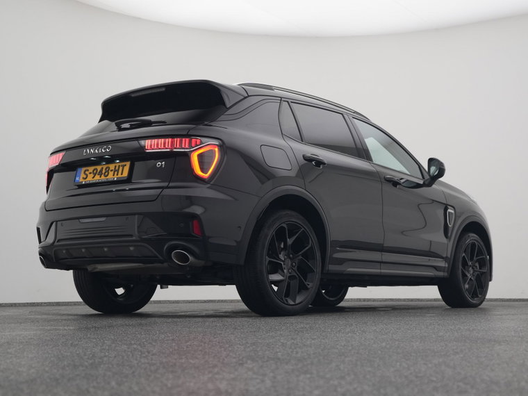Vehicle Image 16