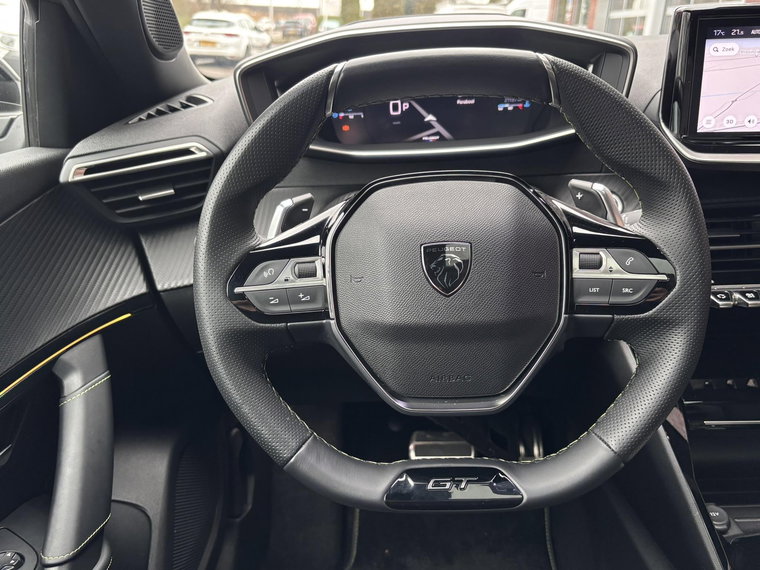 Vehicle Image 24