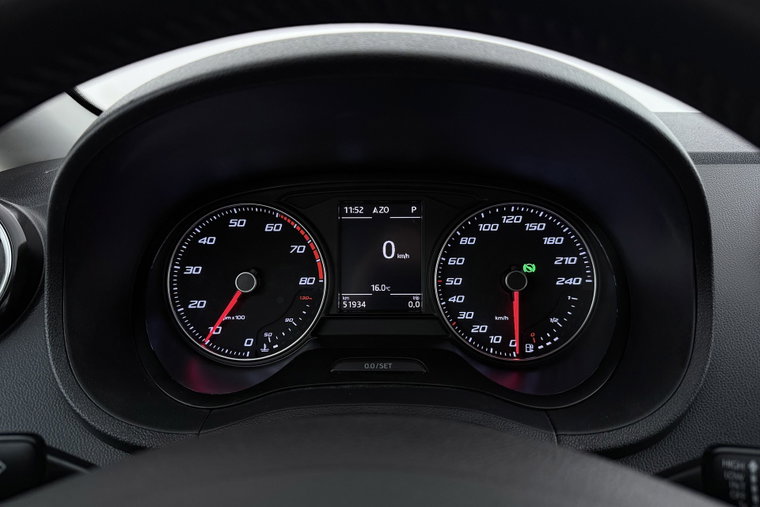 Vehicle Image 19
