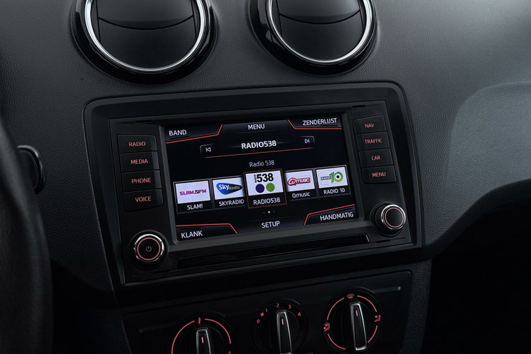 Vehicle Image 23