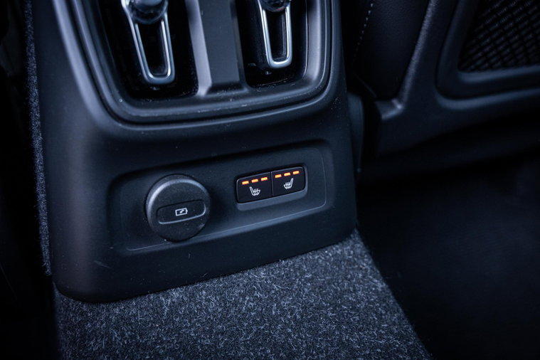 Vehicle Image 48
