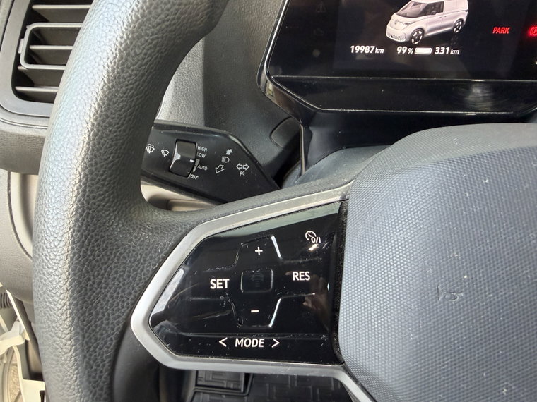 Vehicle Image 28