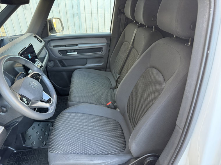 Vehicle Image 33