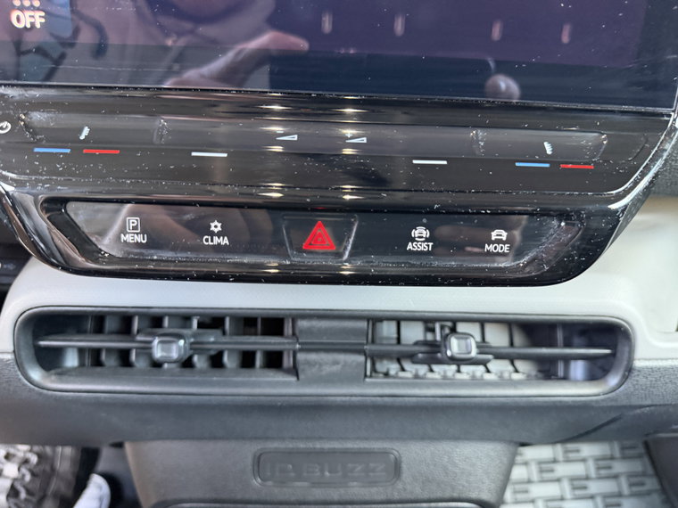Vehicle Image 40