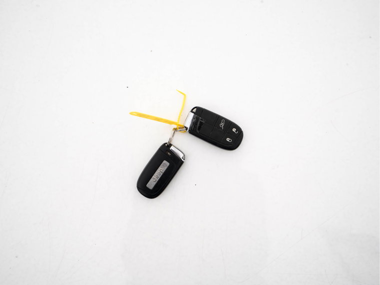 Vehicle Image 32