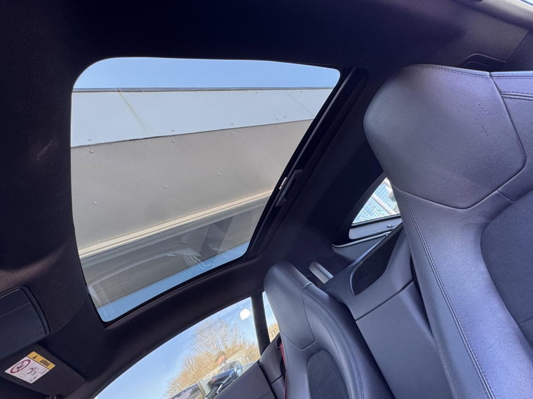 Vehicle Image 40
