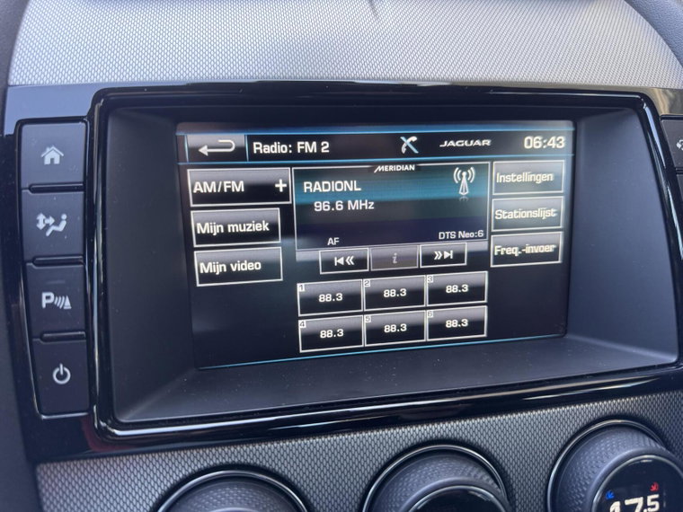 Vehicle Image 47