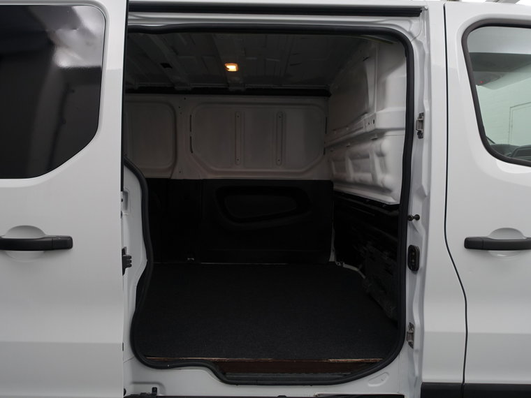 Vehicle Image 28