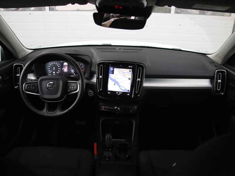 Vehicle Image 38