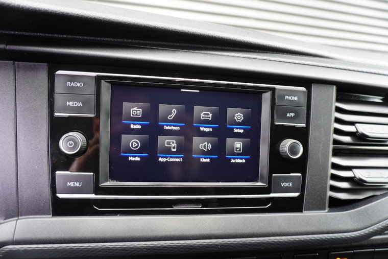 Vehicle Image 18