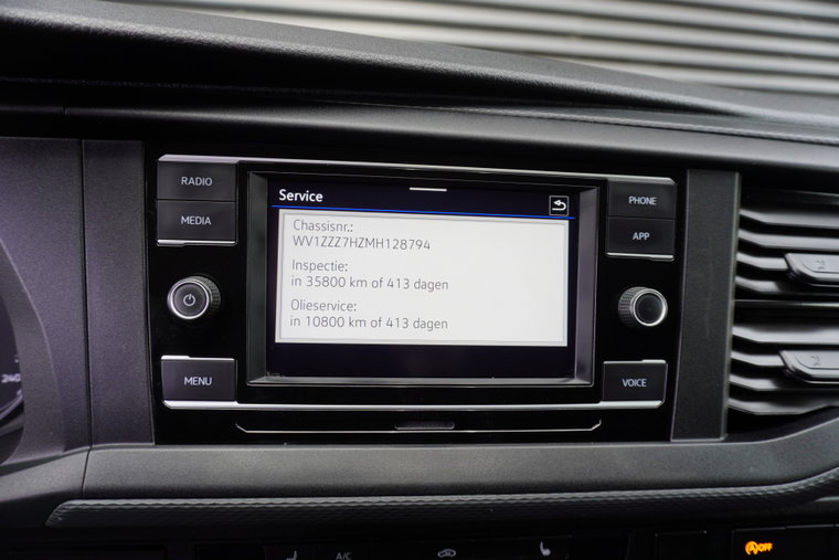 Vehicle Image 19
