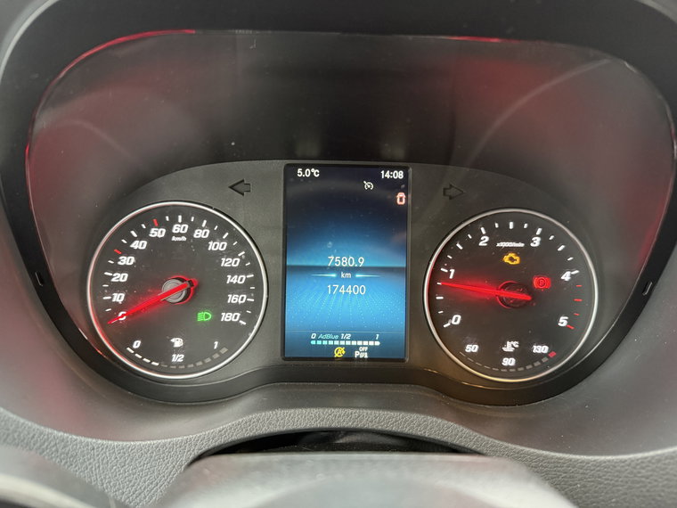 Vehicle Image 31