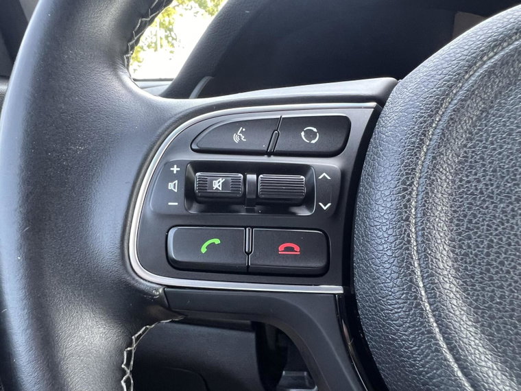 Vehicle Image 39