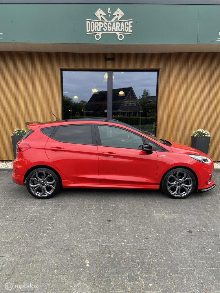 Vehicle Image 32