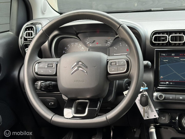Vehicle Image 17