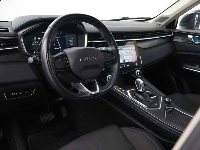 Vehicle Image 32