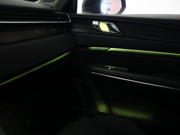 Vehicle Image 45