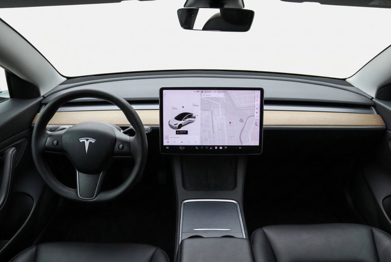 Vehicle Image 13