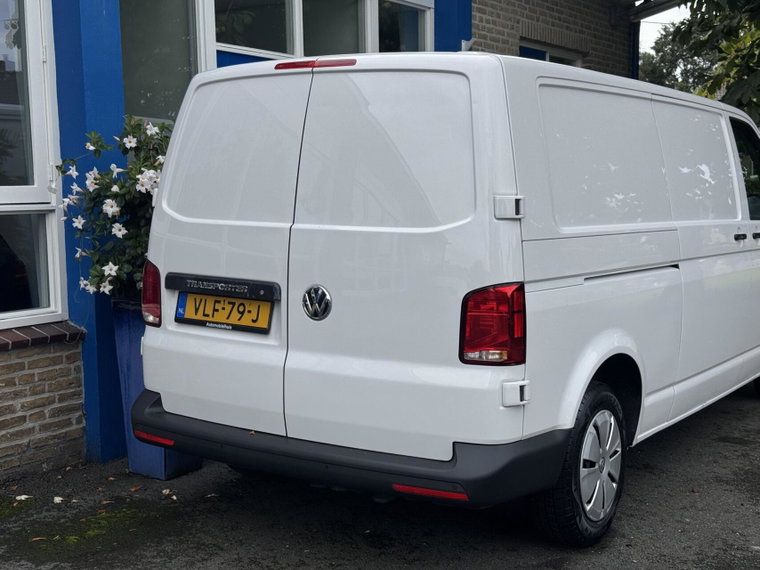 Vehicle Image 27