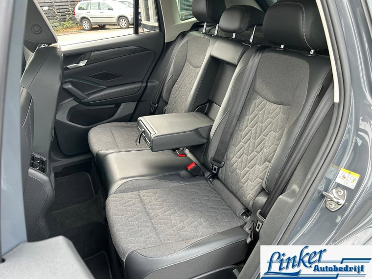 Vehicle Image 39