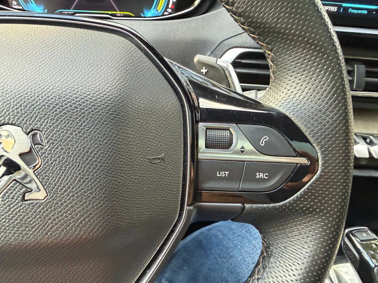 Vehicle Image 24