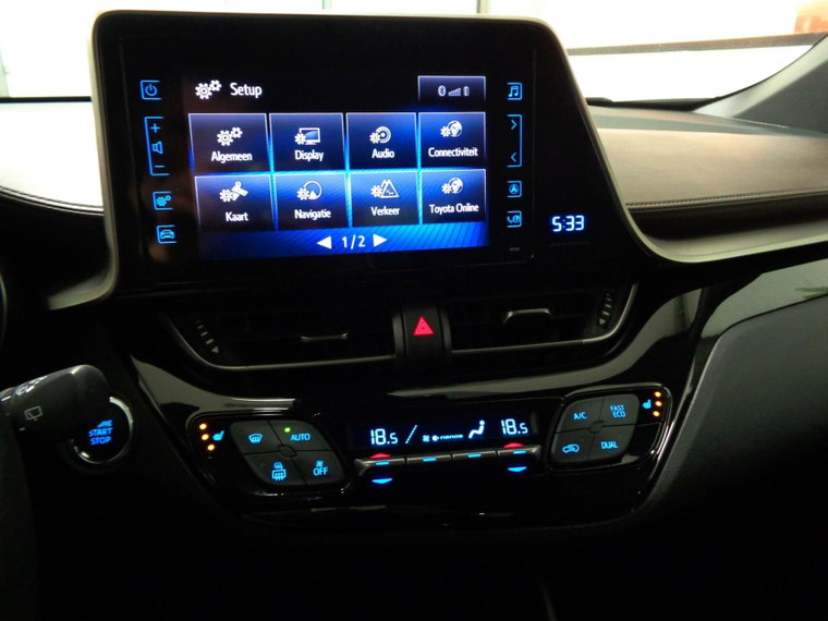 Vehicle Image 16